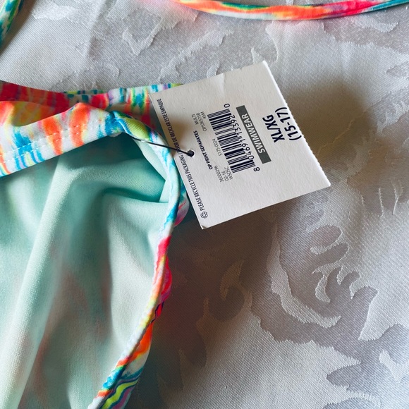 Bikini Set - Picture 2 of 5